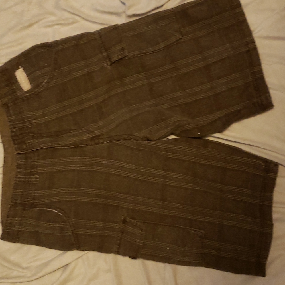 Chocolate plaid Sketchers cargo shorts size 12